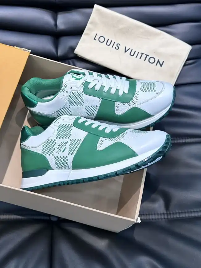 hype Louis Vuitton Sneakers