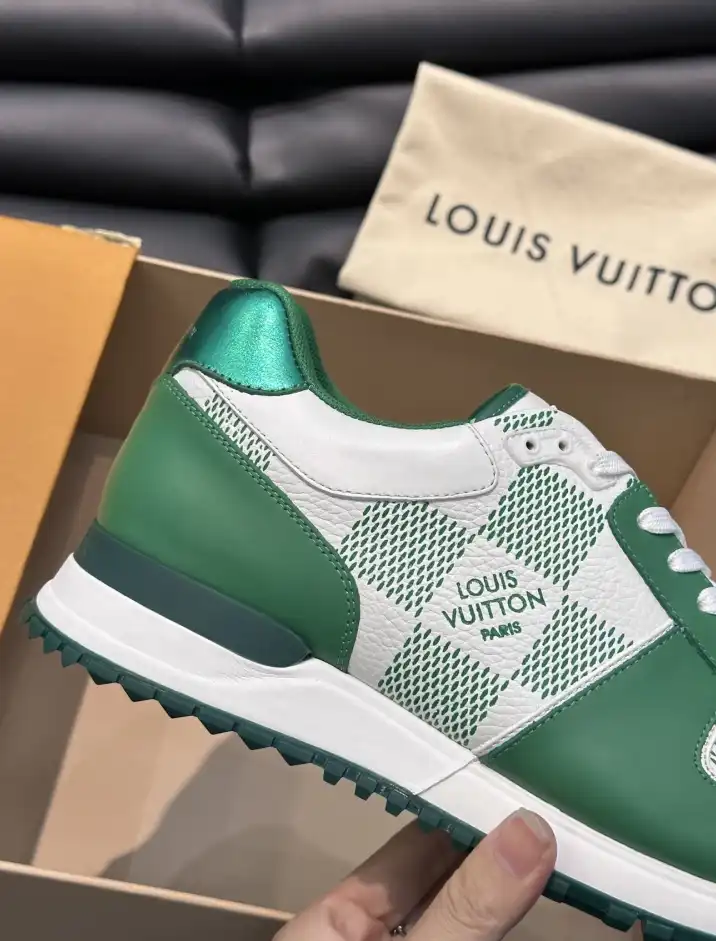 hype Louis Vuitton Sneakers