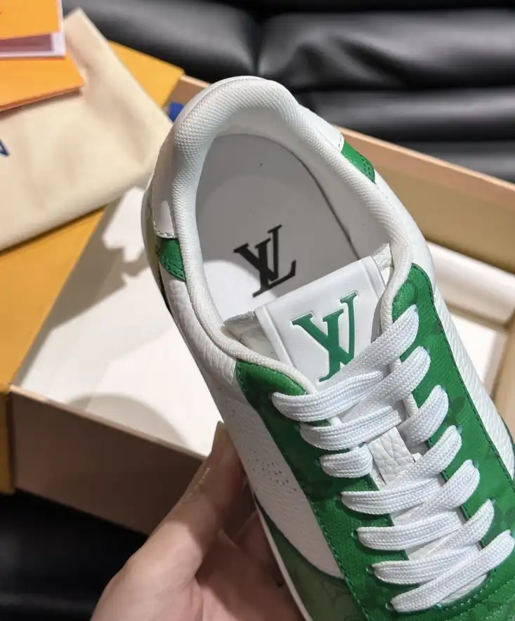 hype Louis Vuitton Sneakers