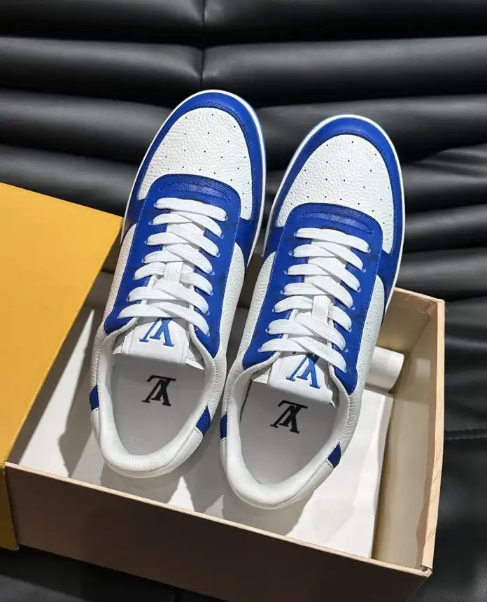 hype Louis Vuitton Sneakers