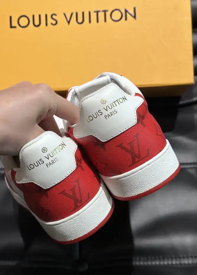 hype Louis Vuitton Sneakers