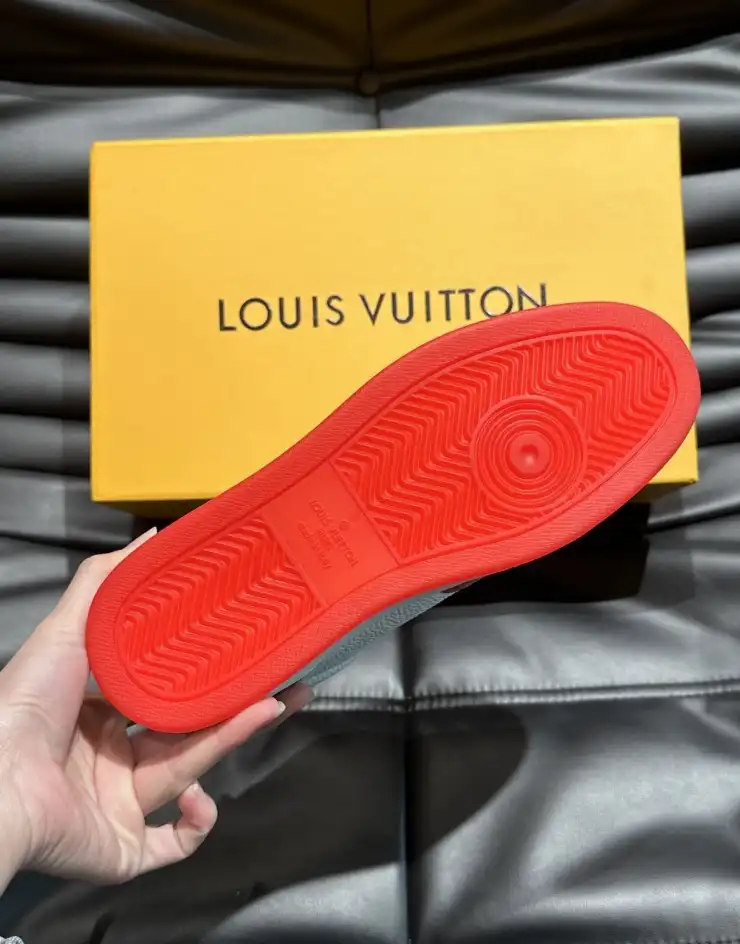 hype Louis Vuitton Sneakers