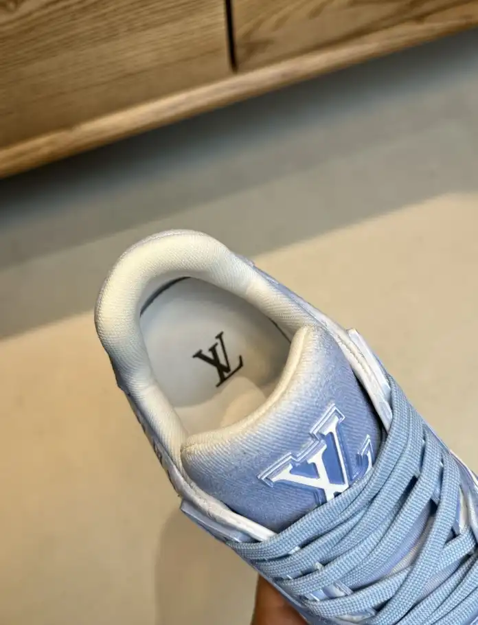 hype Louis Vuitton Sneakers