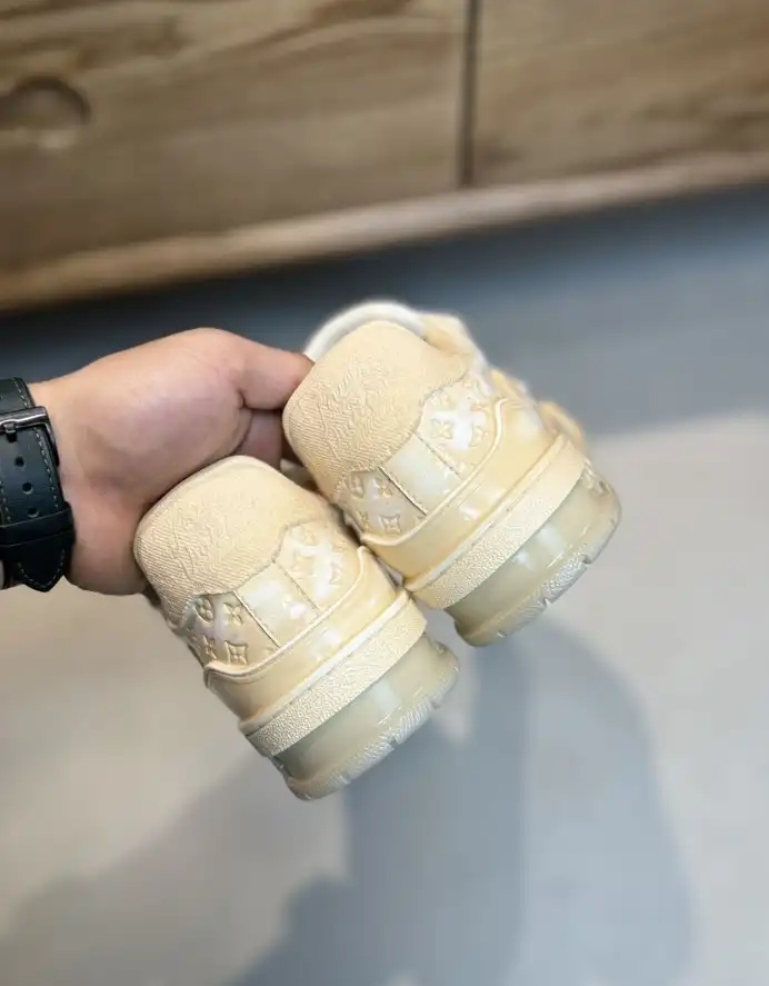 hype Louis Vuitton Sneakers