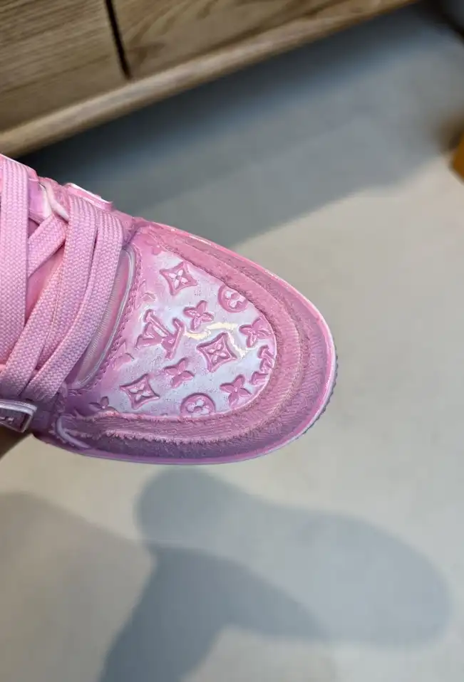 hype Louis Vuitton Sneakers