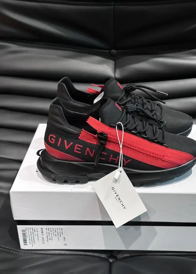 hype Givenchy Sneakers