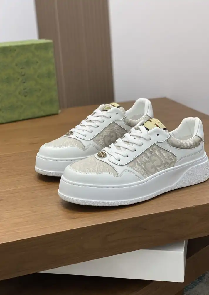 hype Gucci Sneakers