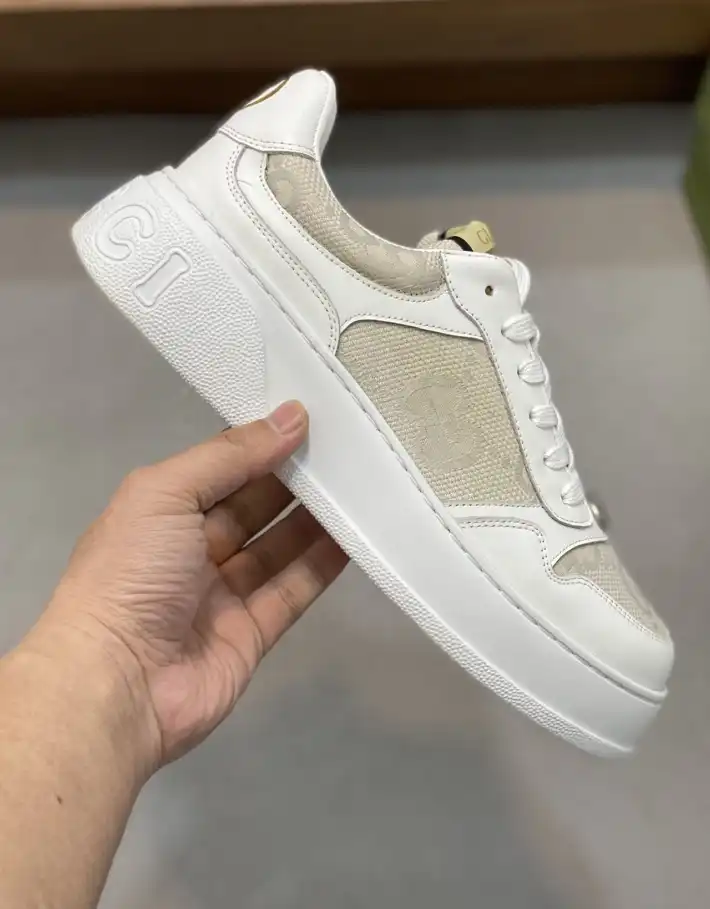 hype Gucci Sneakers