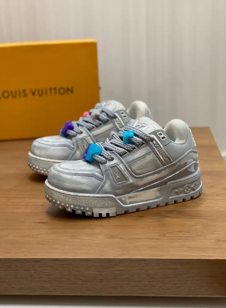 hype Louis Vuitton Sneakers