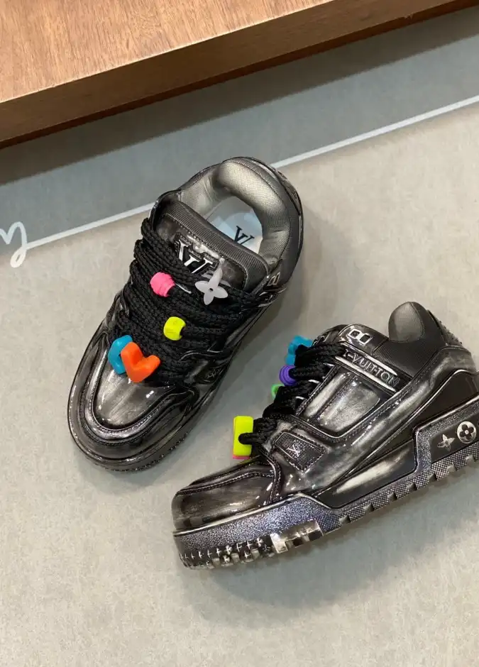 hype Louis Vuitton Sneakers