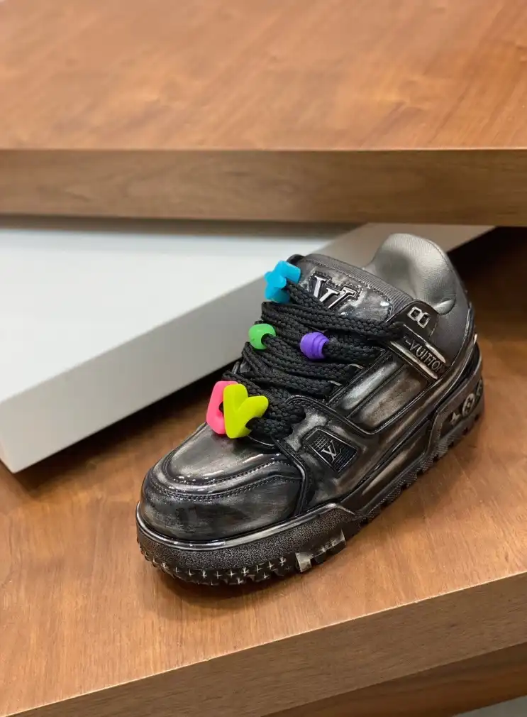 hype Louis Vuitton Sneakers