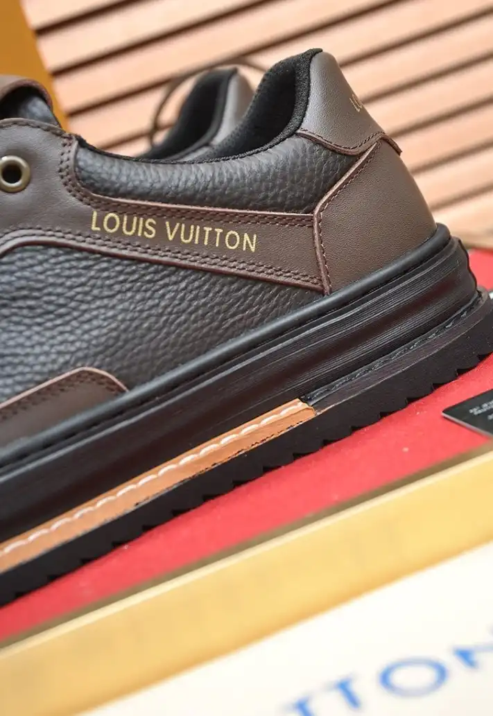 hype Louis Vuitton Sneakers