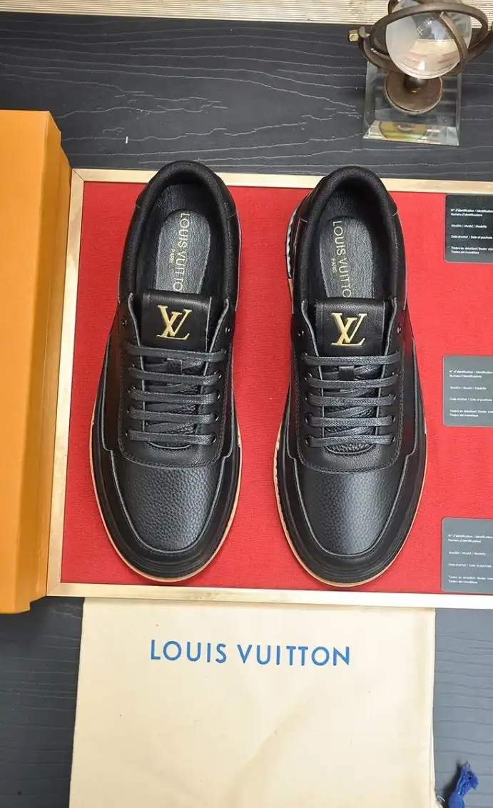 hype Louis Vuitton Sneakers