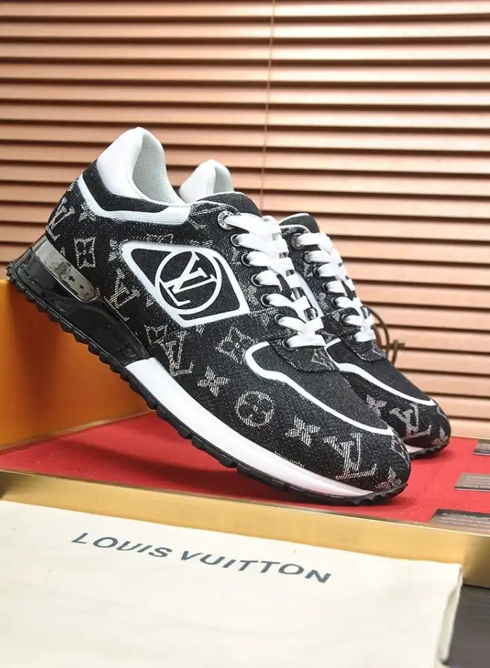 hype Louis Vuitton Sneakers