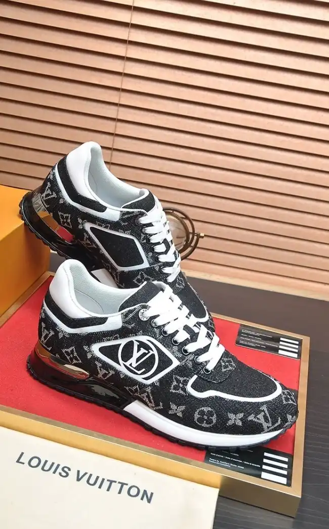 hype Louis Vuitton Sneakers