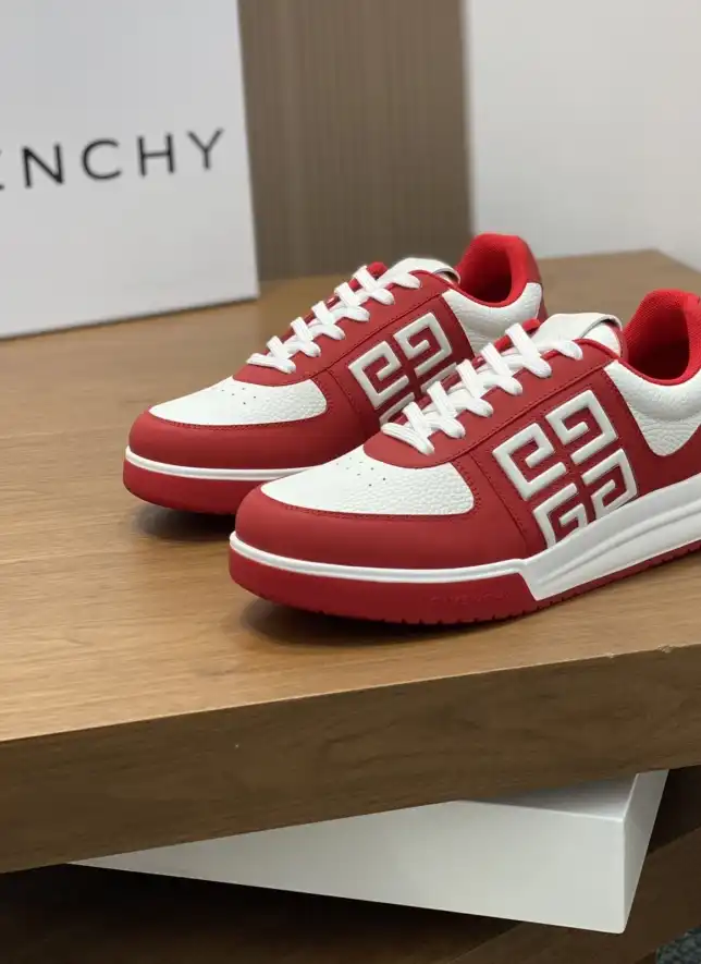 hype Givenchy Sneakers