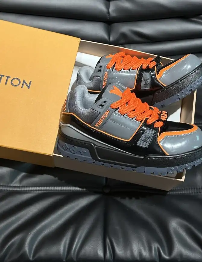 hype Louis Vuitton Sneakers