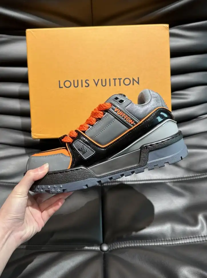 hype Louis Vuitton Sneakers