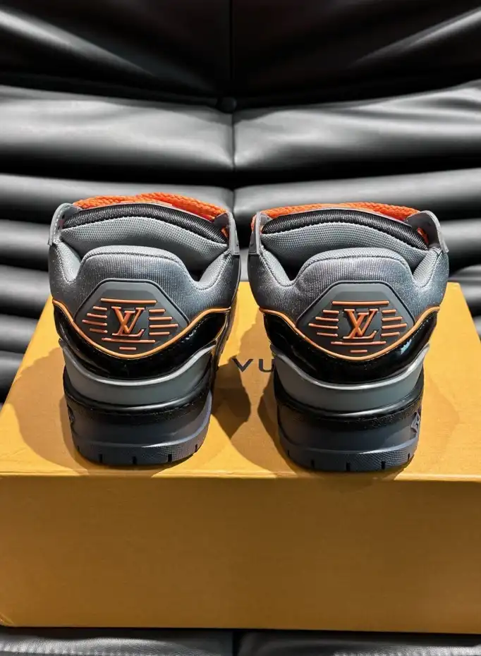 hype Louis Vuitton Sneakers