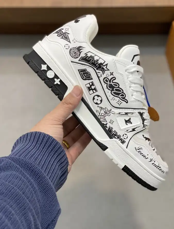 hype Louis Vuitton Sneakers