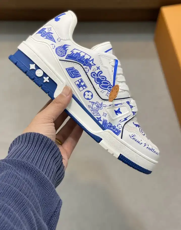 hype Louis Vuitton Sneakers