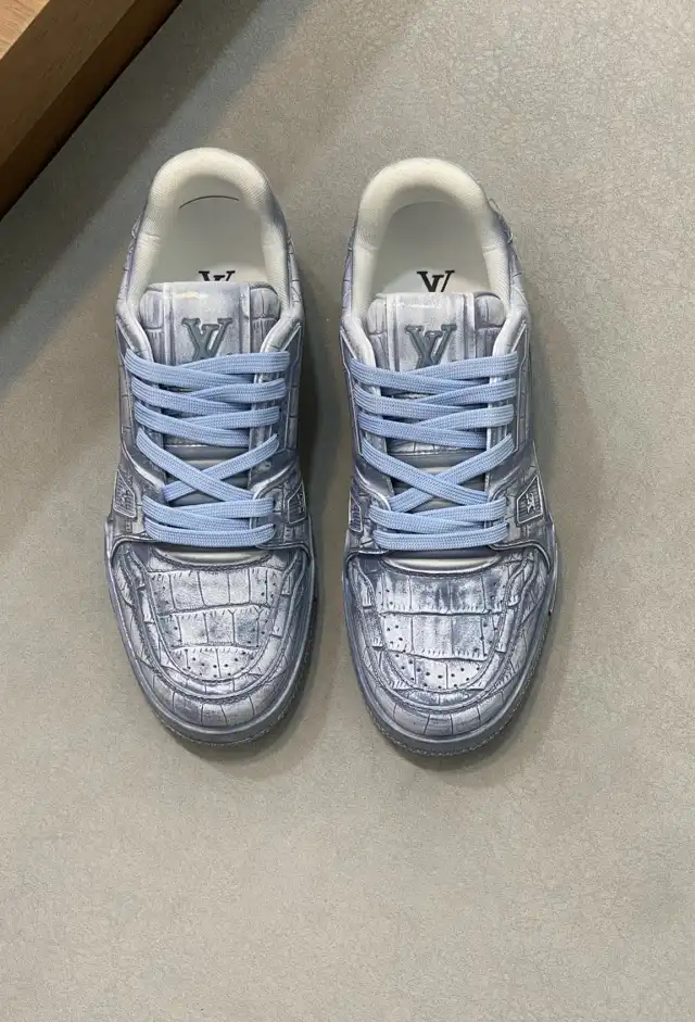 hype Louis Vuitton Sneakers