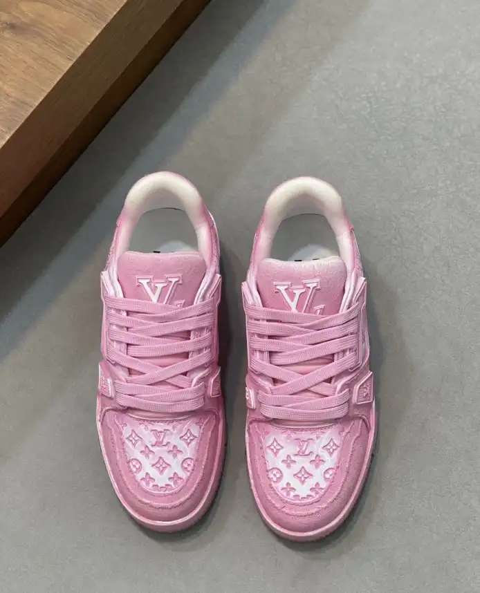 hype Louis Vuitton Sneakers