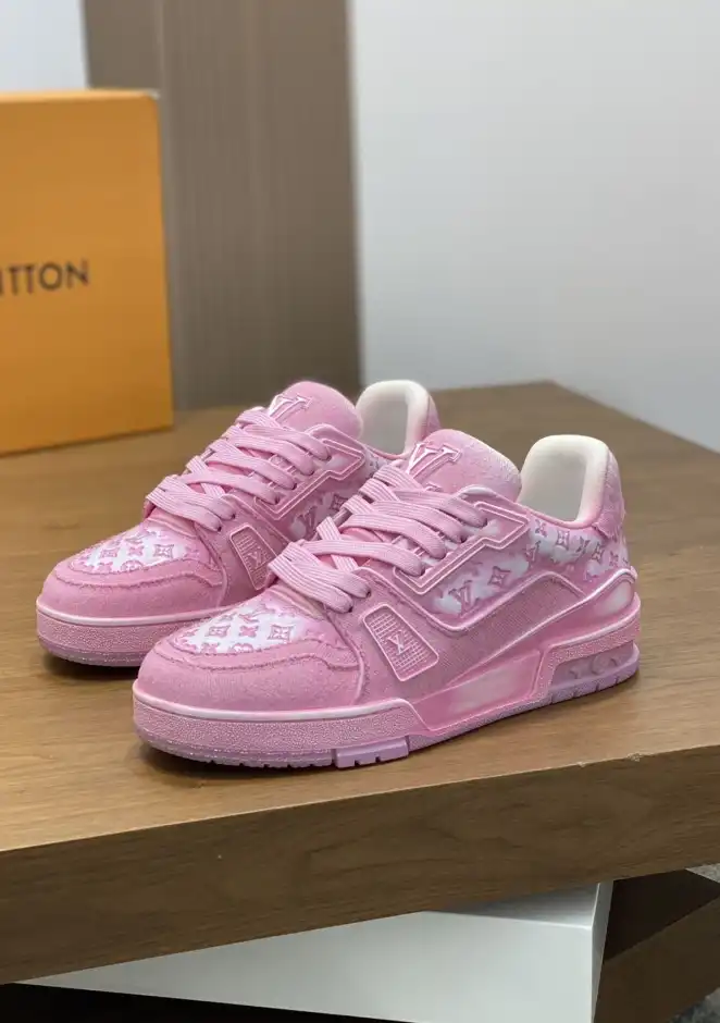 hype Louis Vuitton Sneakers