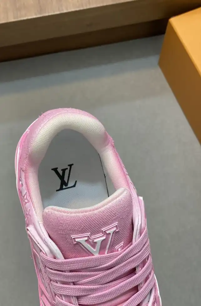 hype Louis Vuitton Sneakers