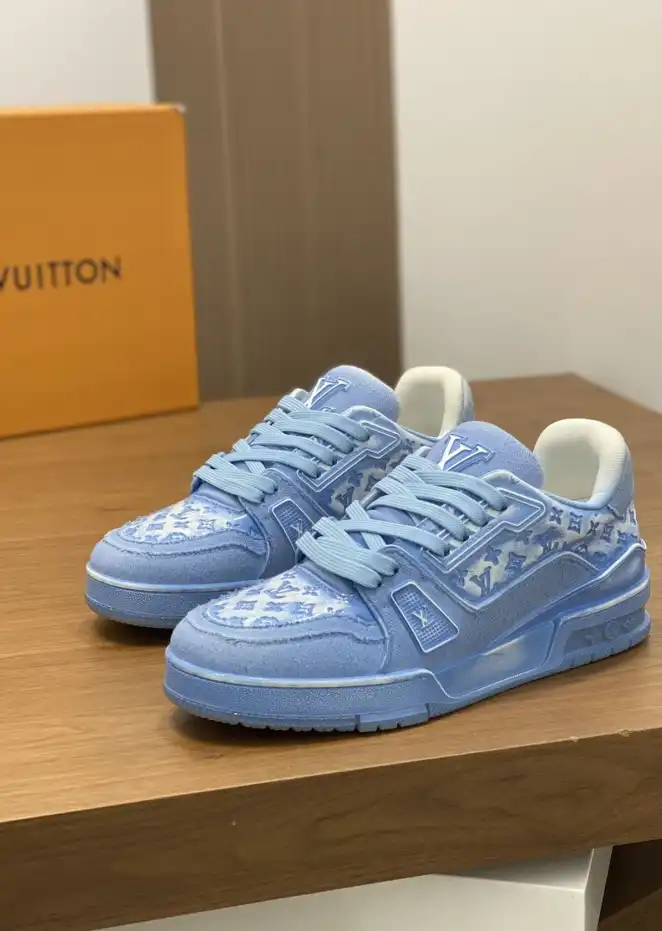 hype Louis Vuitton Sneakers