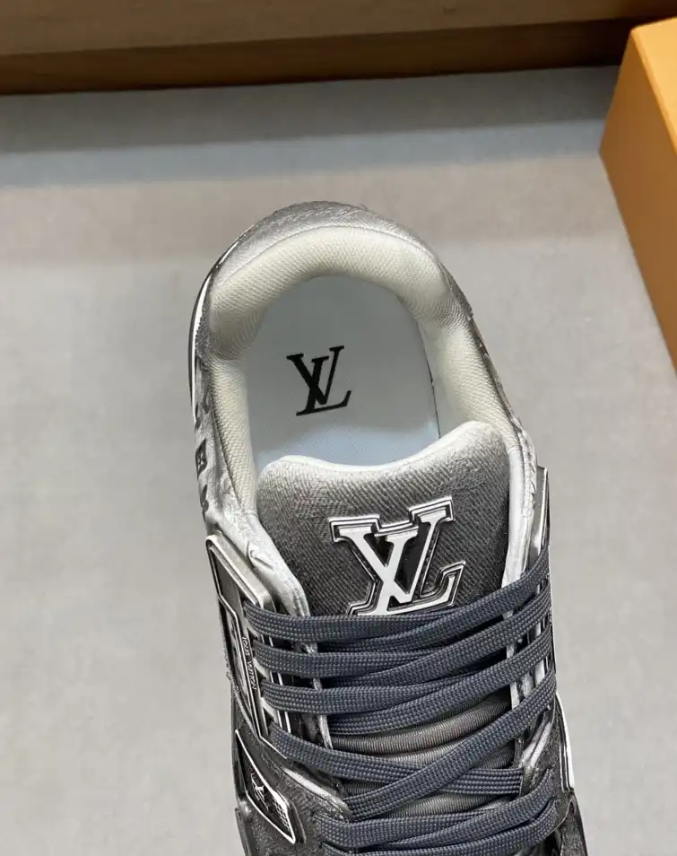 hype Louis Vuitton Sneakers