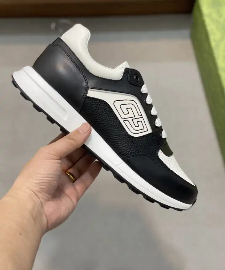 hype Gucci Sneakers