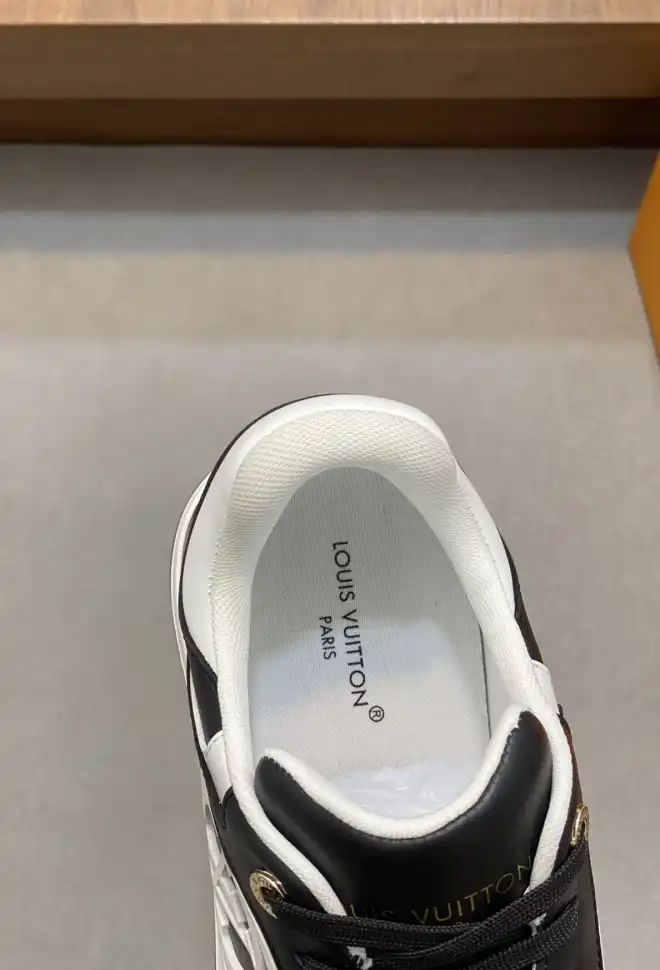 hype Louis Vuitton Sneakers