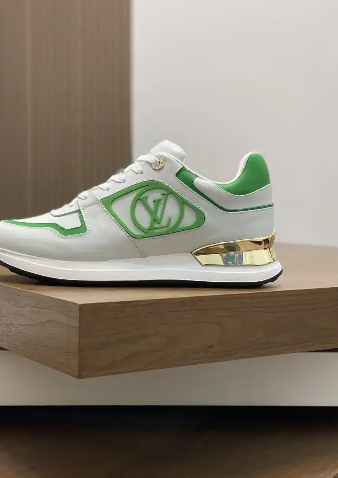 hype Louis Vuitton Sneakers