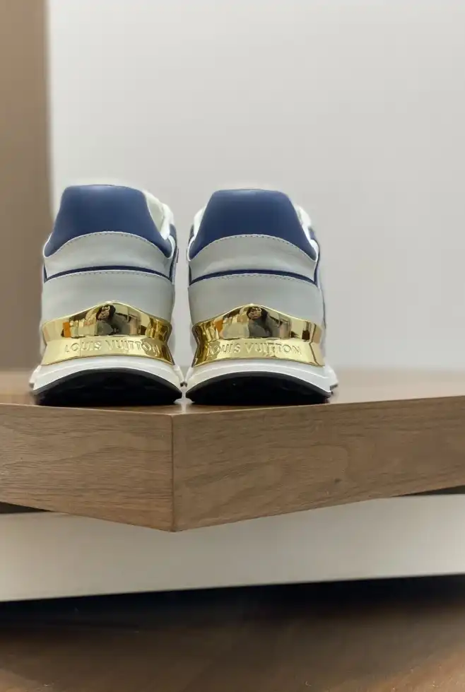 hype Louis Vuitton Sneakers