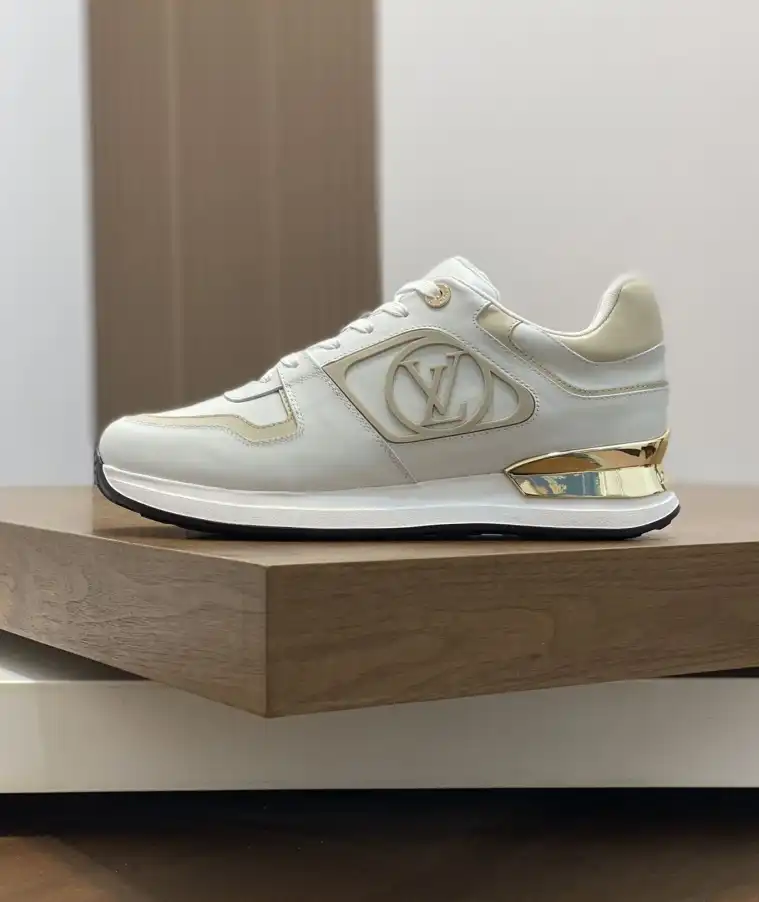 hype Louis Vuitton Sneakers