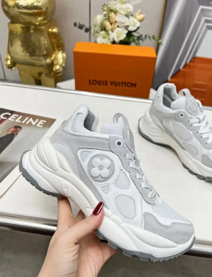 hype Louis Vuitton Sneakers