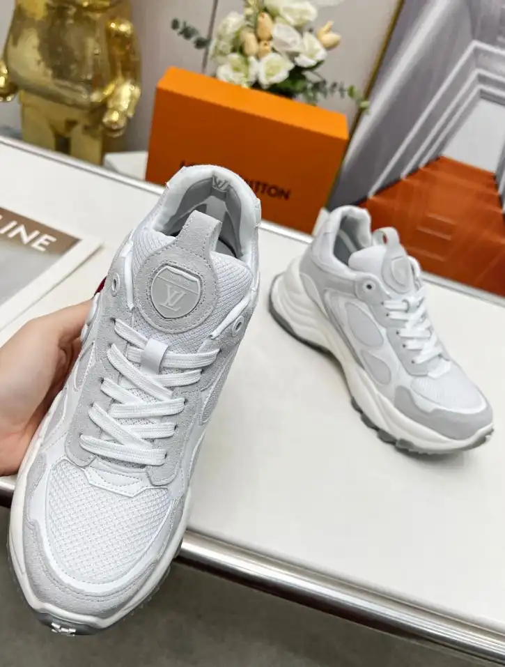 hype Louis Vuitton Sneakers