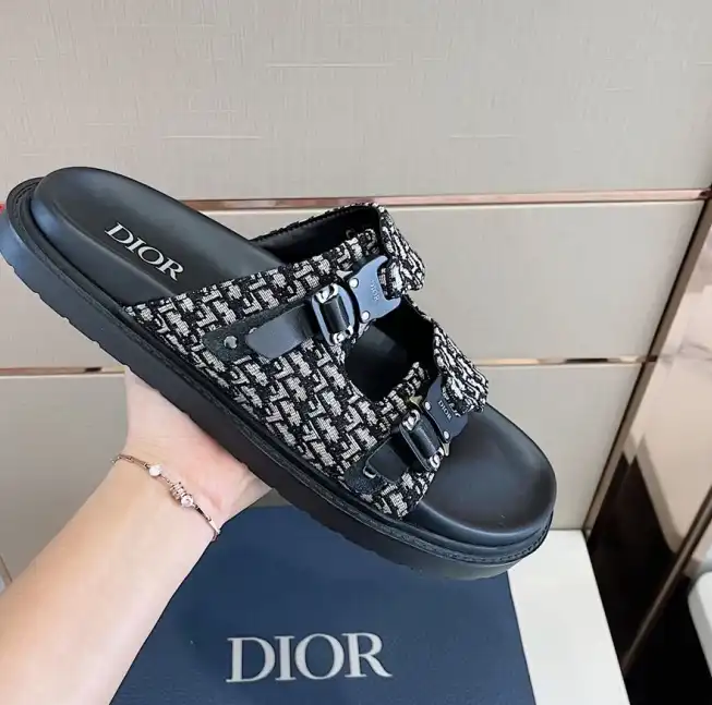 hype Christian Dior Slippers