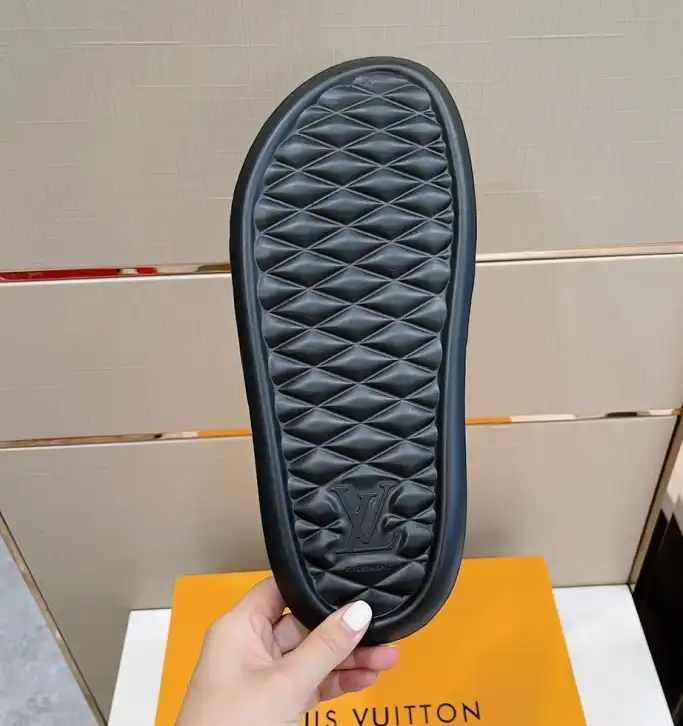 hype LV Slippers