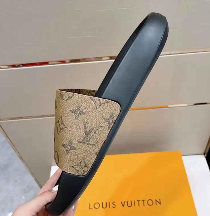 hype LV Slippers