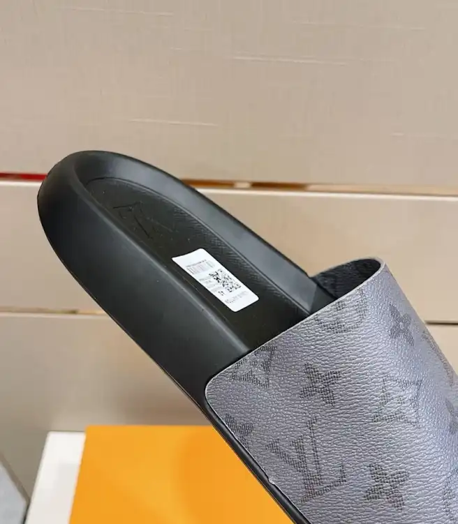 hype LV Slippers