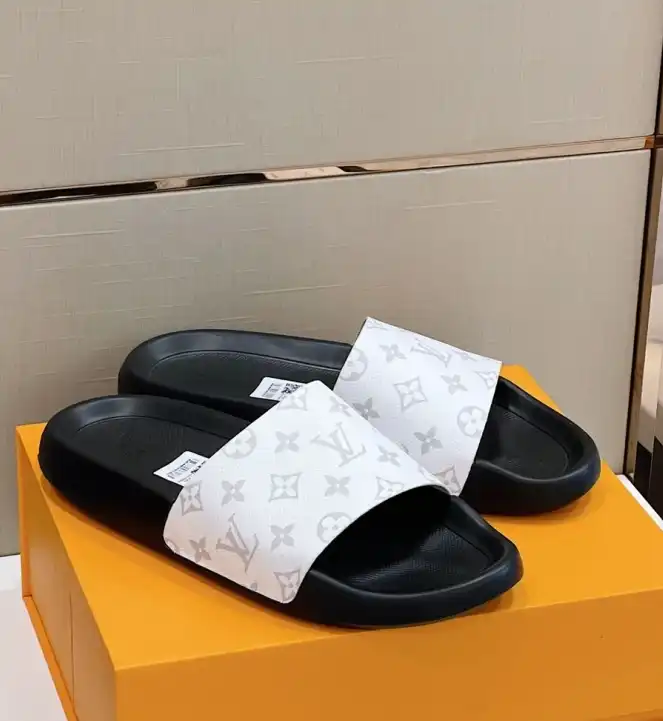 hype LV Slippers