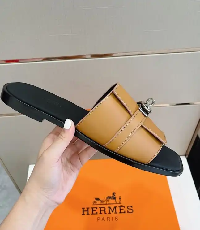 hype Hermes Slippers