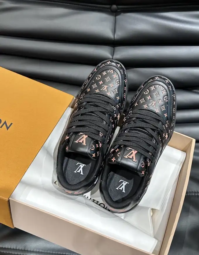 hype Louis Vuitton Sneakers