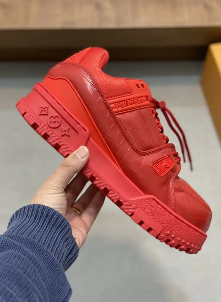 hype Louis Vuitton Sneakers