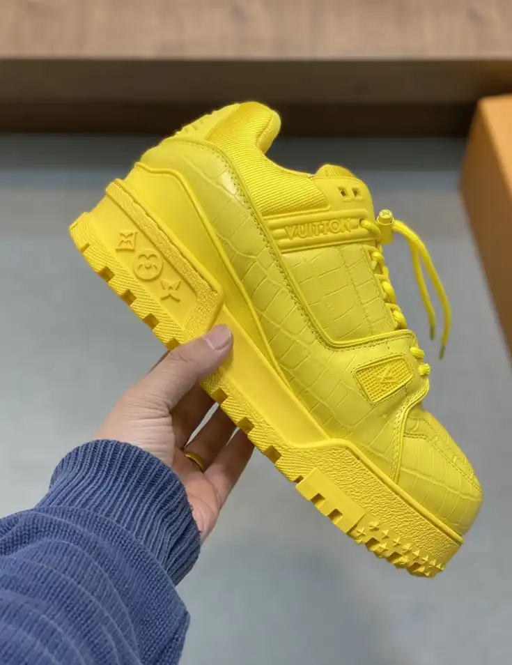 hype Louis Vuitton Sneakers