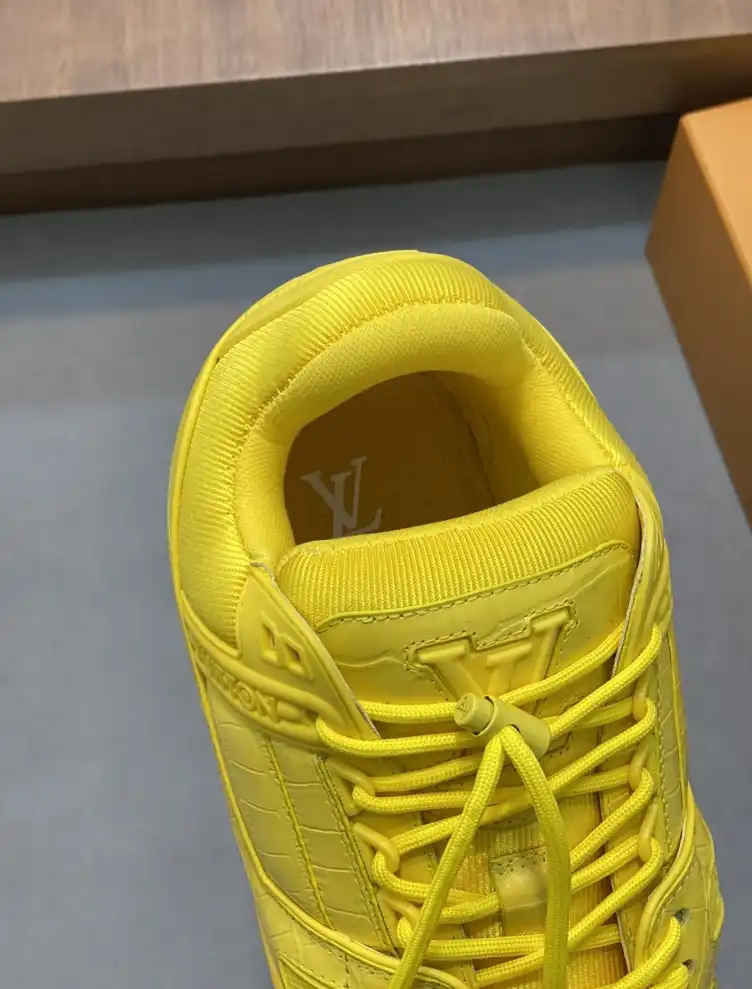 hype Louis Vuitton Sneakers