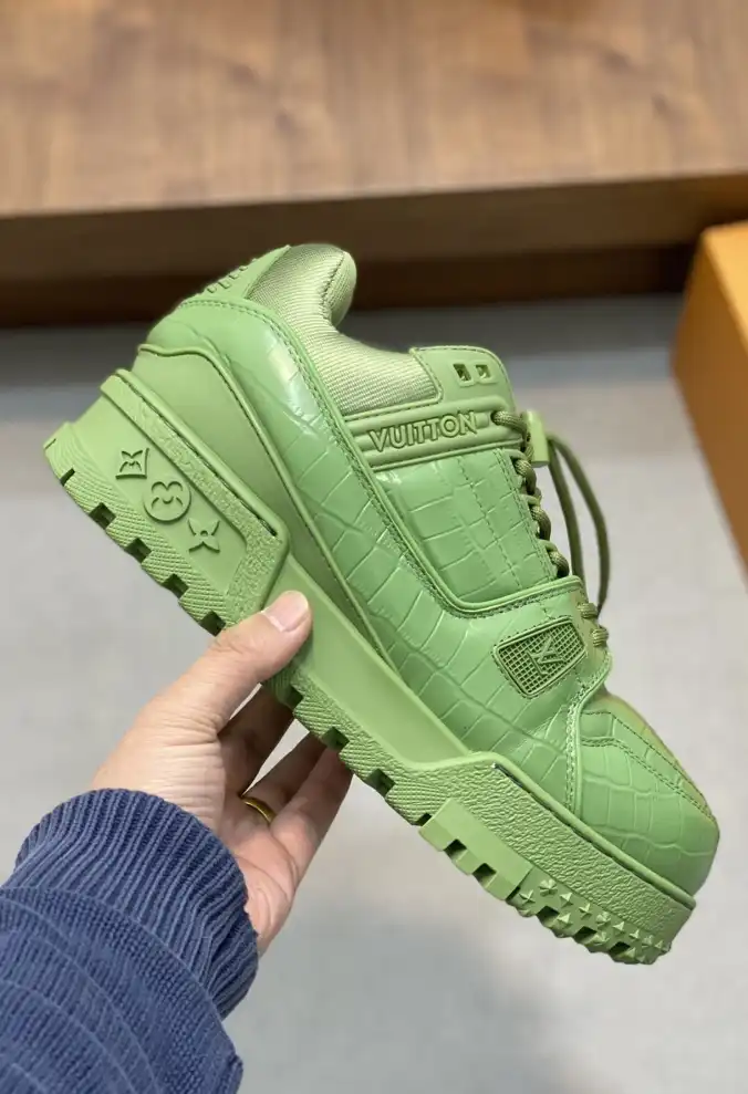 hype Louis Vuitton Sneakers