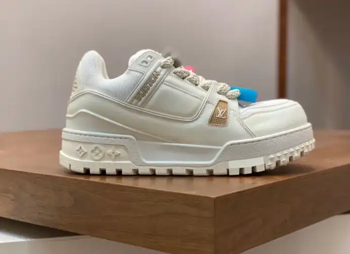 hype Louis Vuitton Sneakers